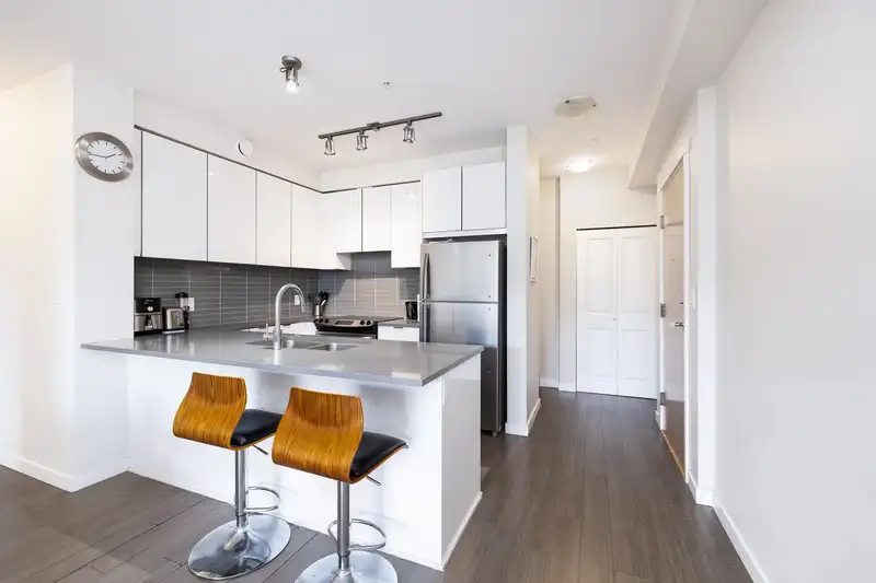 205 9168 SLOPES MEWS - photo 4 of 23