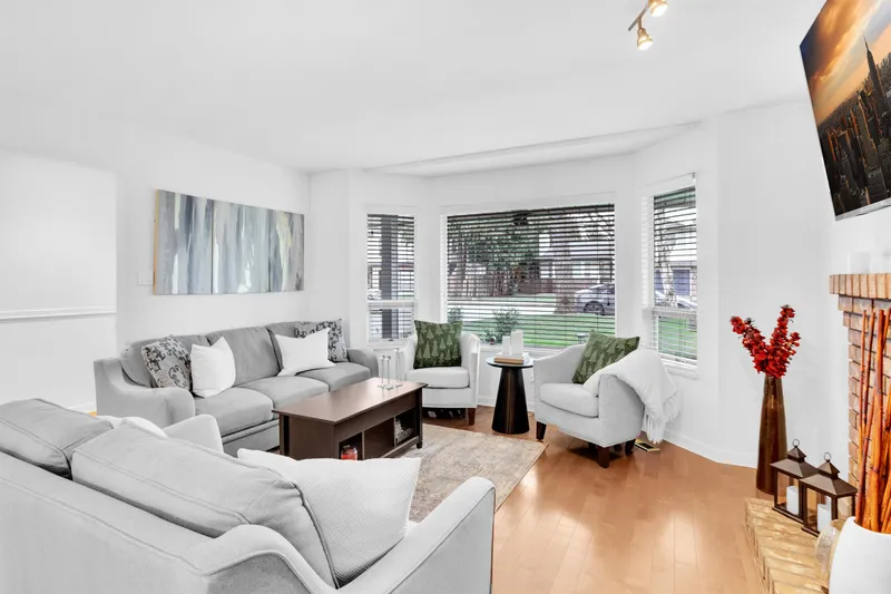 11451 WINDWARD GATE - photo 4 of 25