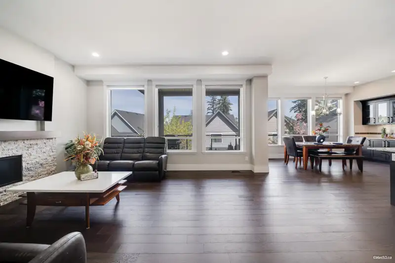2862 HELC PLACE - photo 4 of 40