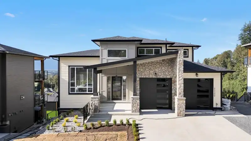 51199 CHARLOTTE PLACE - photo 1 of 38