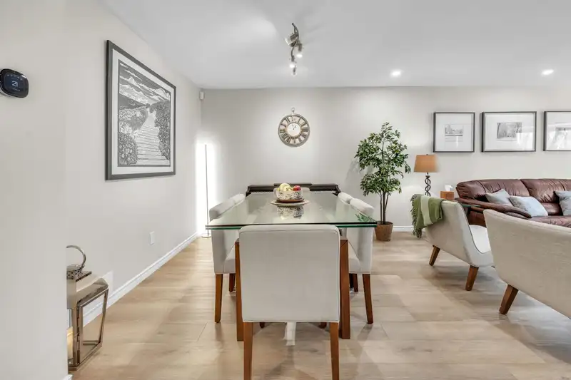 3325 FLAGSTAFF PLACE - photo 2 of 40