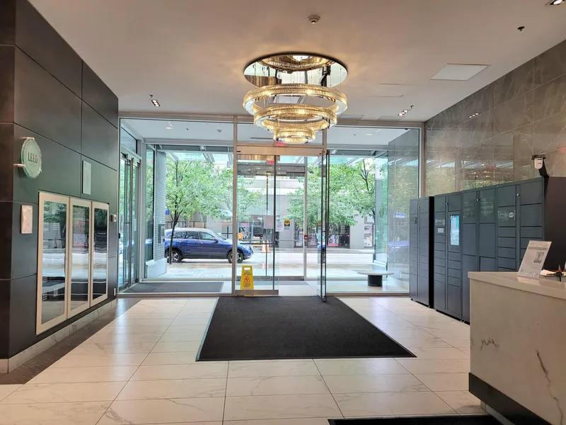 2501 1283 HOWE STREET - photo 2 of 24