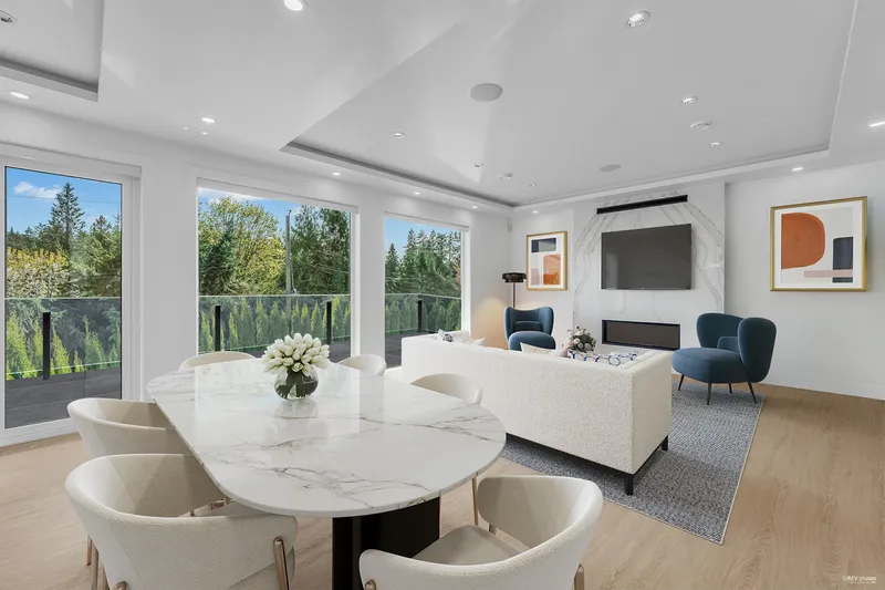 4399 HIGHLAND BOULEVARD - photo 4 of 25