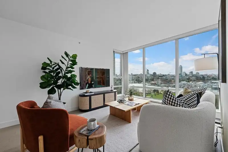 1002 1495 RICHARDS STREET - photo 1 of 40