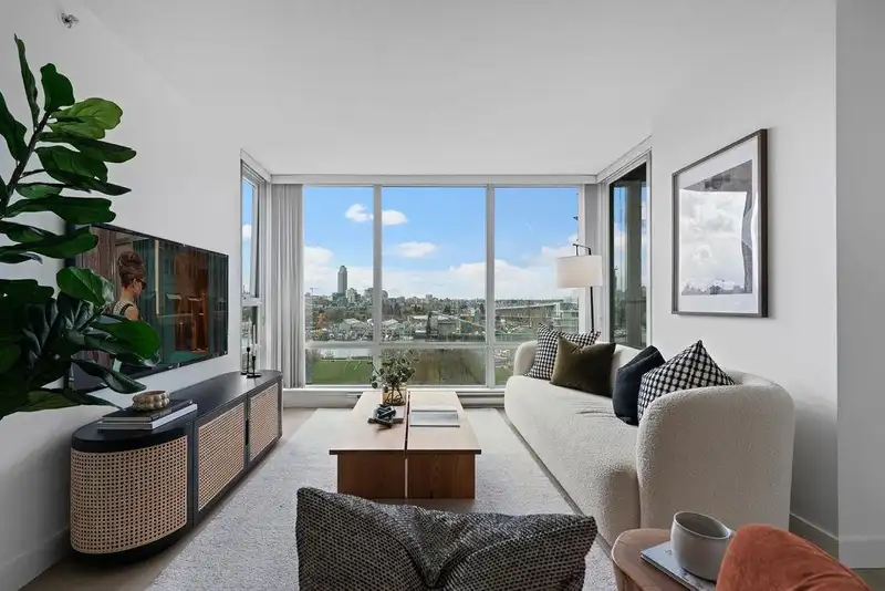 1002 1495 RICHARDS STREET - photo 3 of 40
