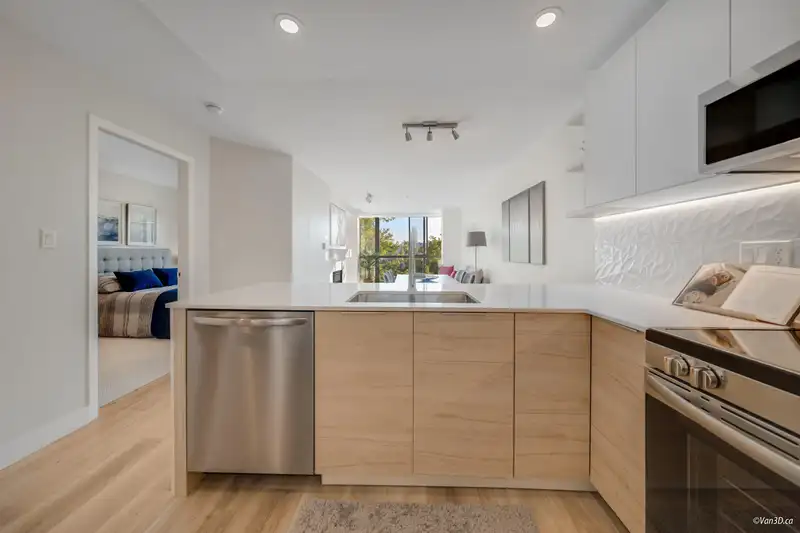 402 212 LONSDALE AVENUE - photo 3 of 28
