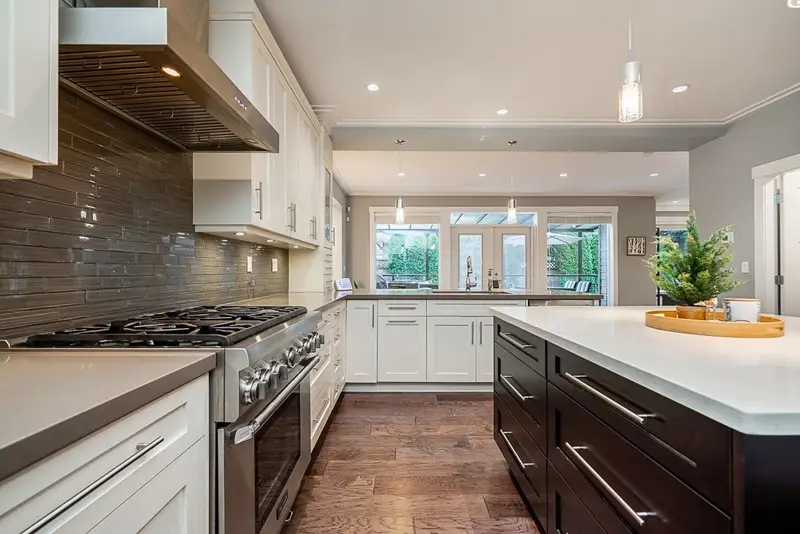 2760 162A STREET - photo 4 of 25