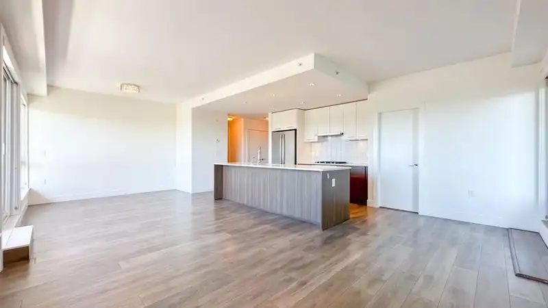 711 8580 RIVER DISTRICT CROSSING - photo 2 of 30