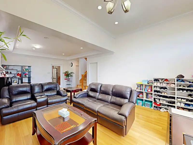 5685 NEVILLE STREET - photo 3 of 40