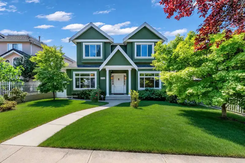 2246 W 22ND AVENUE - photo 1 of 30