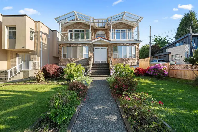710 E 40TH AVENUE - photo 1 of 28