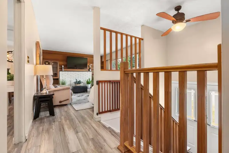 7823 BREMRIDGE DRIVE - photo 3 of 40