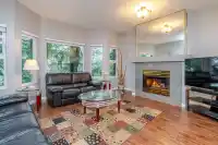 10 10340 156 STREET - thumbnail 4