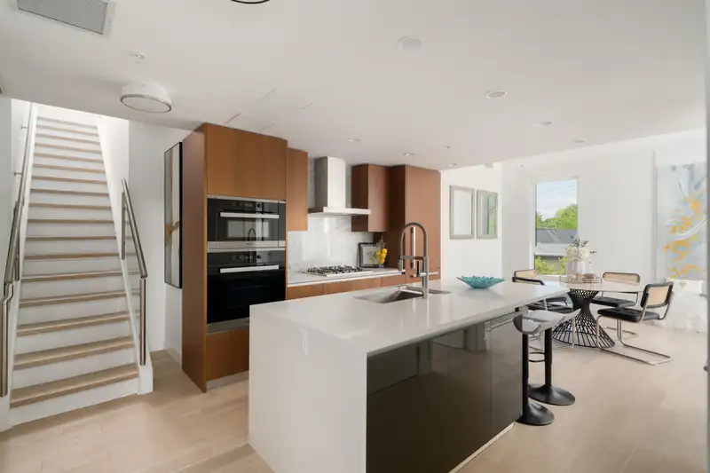 404 2888 ARBUTUS STREET - photo 1 of 20