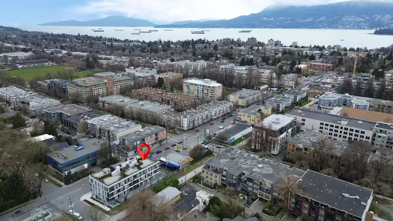 404 2888 ARBUTUS STREET - photo 3 of 20