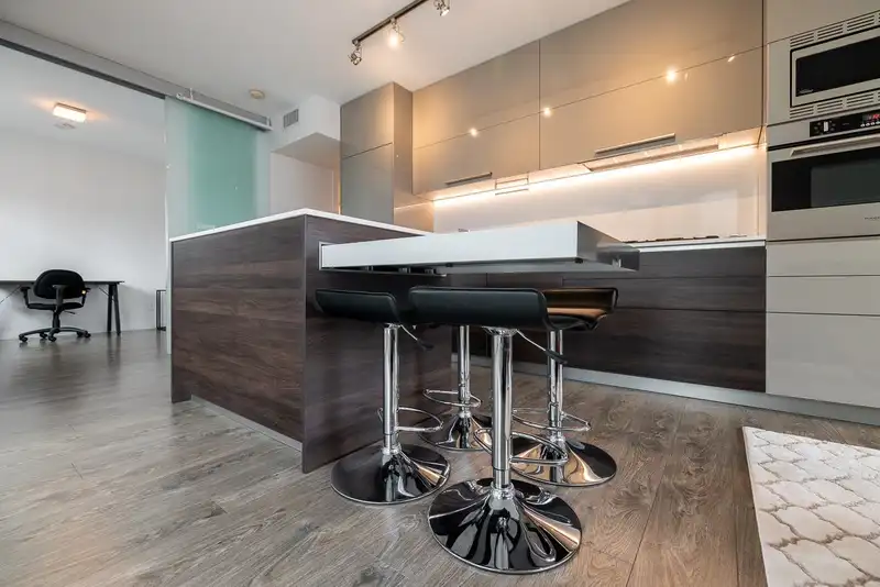 1508 2378 ALPHA AVENUE - photo 4 of 39