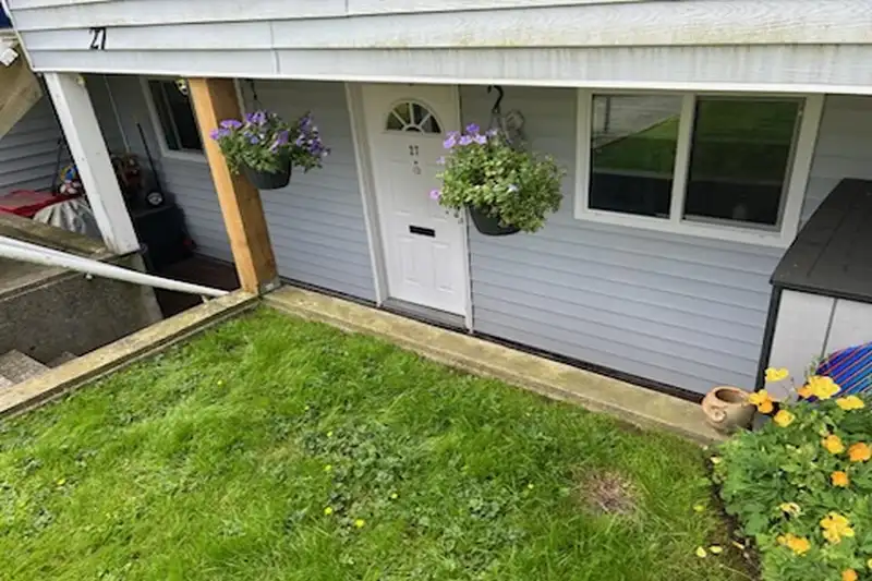 27 1235 JOHNSON STREET - photo 3 of 34