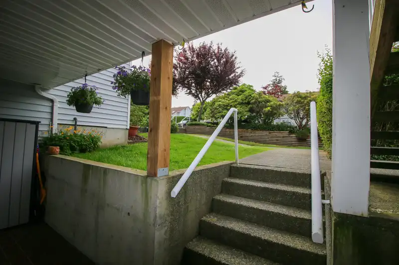 27 1235 JOHNSON STREET - photo 4 of 34