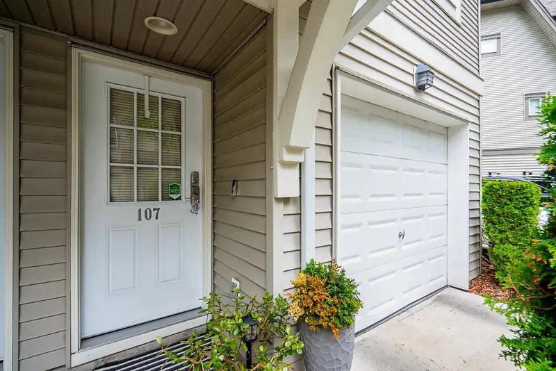 107 15175 62A AVENUE - photo 2 of 38