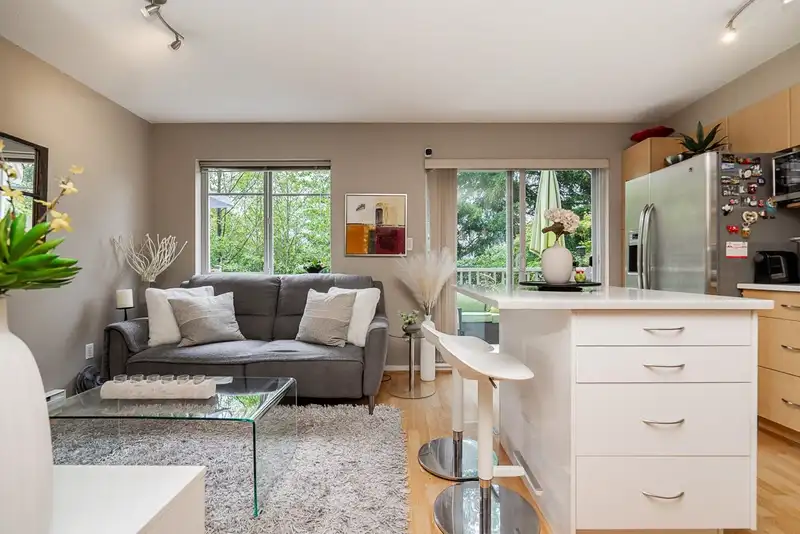 107 15175 62A AVENUE - photo 4 of 38