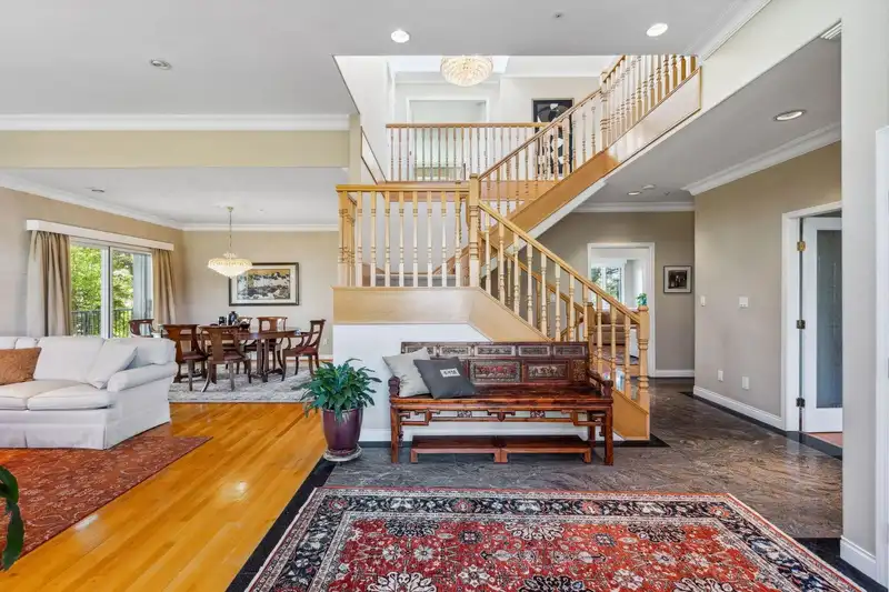 1368 W 58TH AVENUE - photo 3 of 37