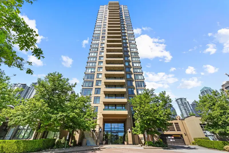 601 2355 MADISON AVENUE - photo 1 of 21