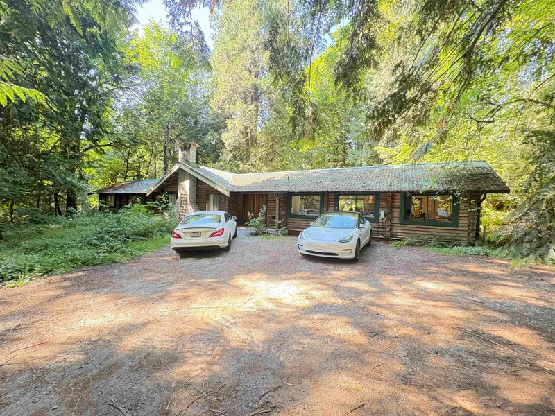 23551 132 AVENUE - photo 3 of 25