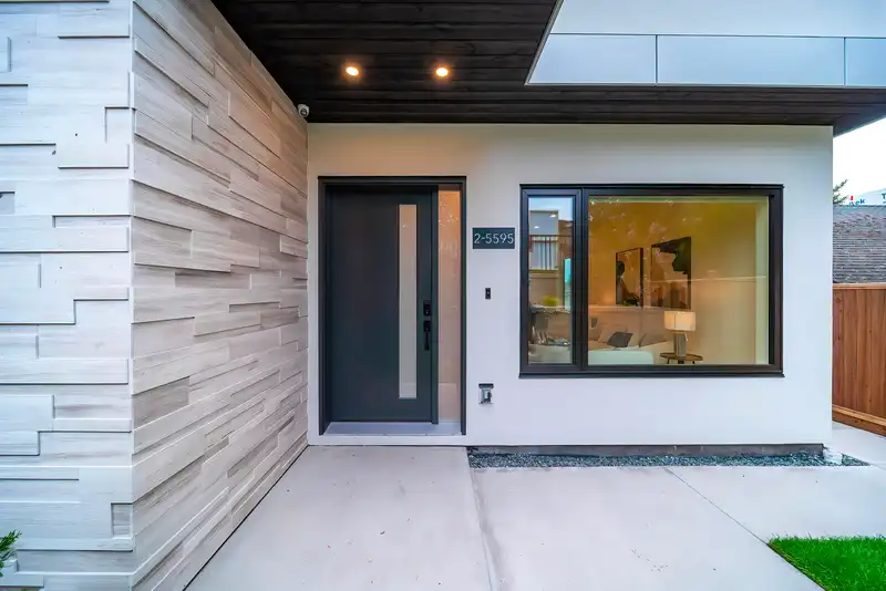 2 5595 FLEMING STREET - photo 4 of 32