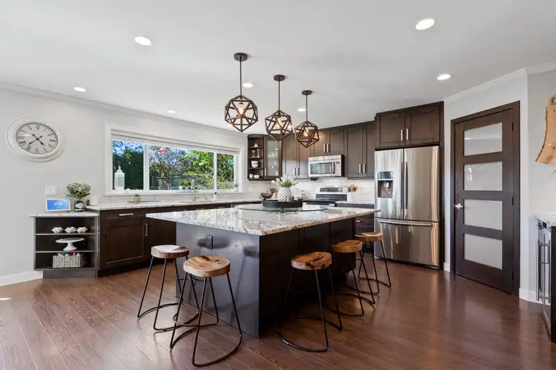 7507 W MINSTER DRIVE - photo 4 of 25
