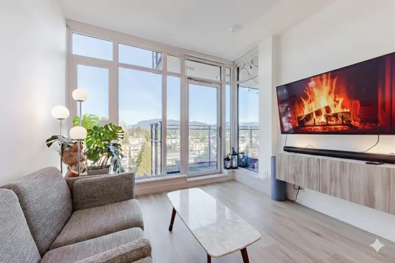 808 1045 AUSTIN AVENUE - photo 1 of 13