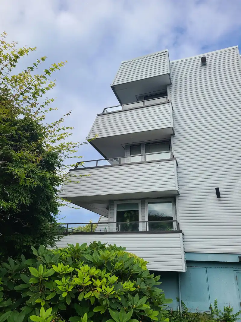 312 1341 GEORGE STREET - photo 3 of 8