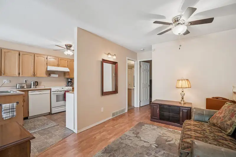 402 11726 225 STREET - photo 3 of 39