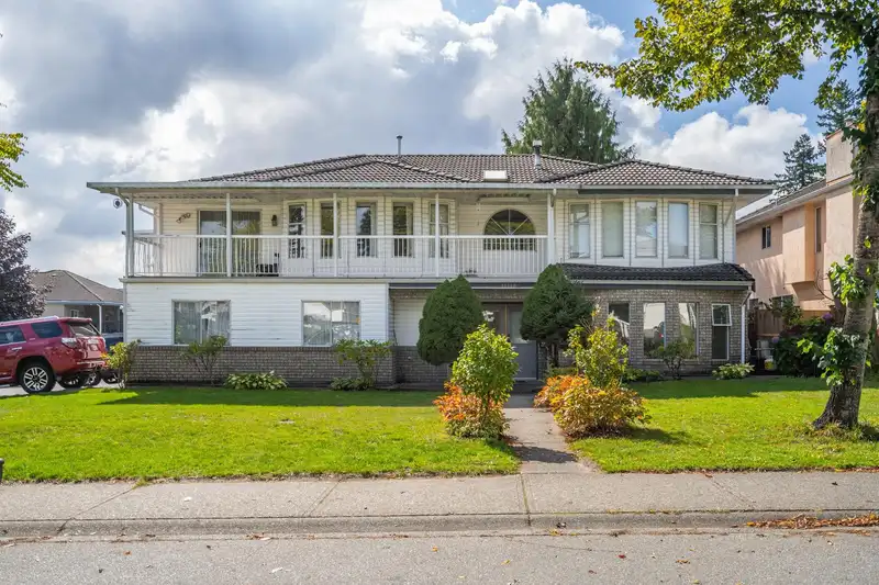14380 70A AVENUE - photo 1 of 37