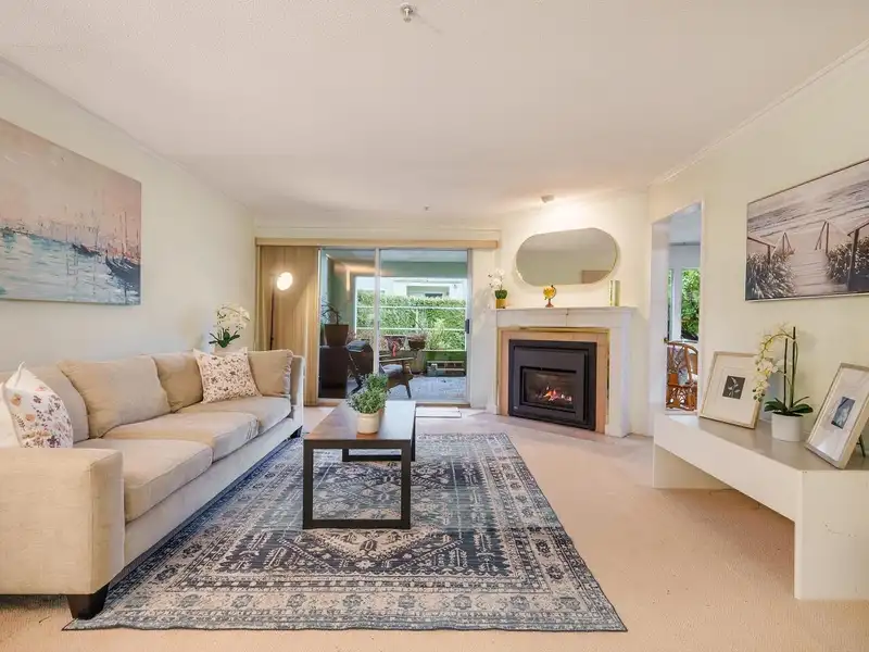 106 7580 COLUMBIA STREET - photo 3 of 34