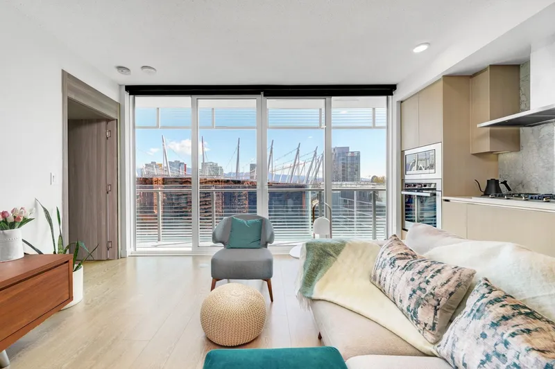 2006 89 NELSON STREET - photo 2 of 25