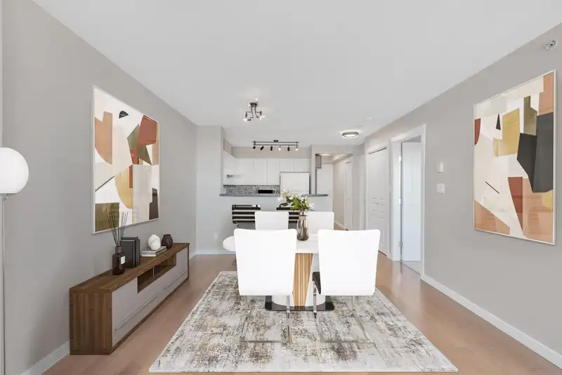 610 3438 VANNESS AVENUE - photo 3 of 27