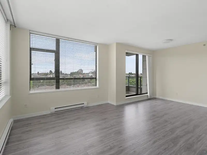 810 3520 CROWLEY DRIVE - photo 3 of 16