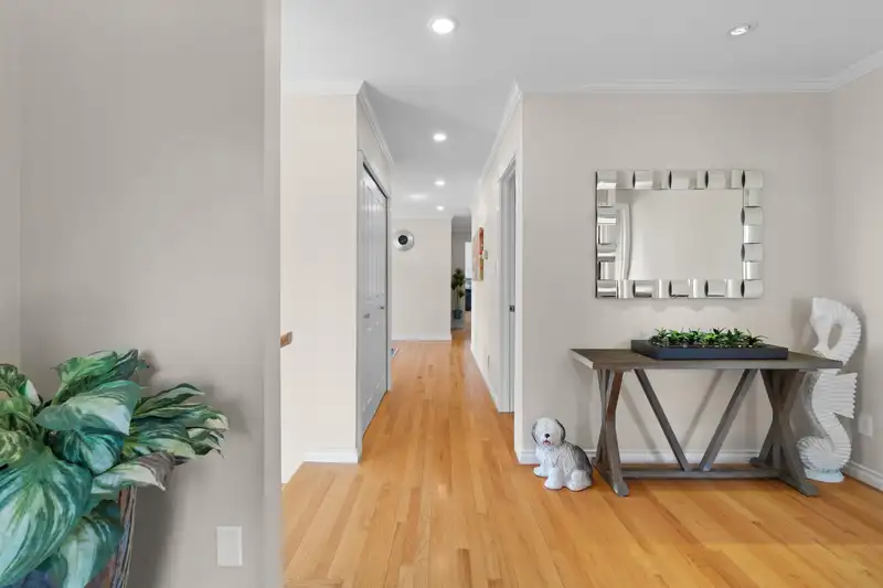 4635 CAULFEILD DRIVE - photo 2 of 34