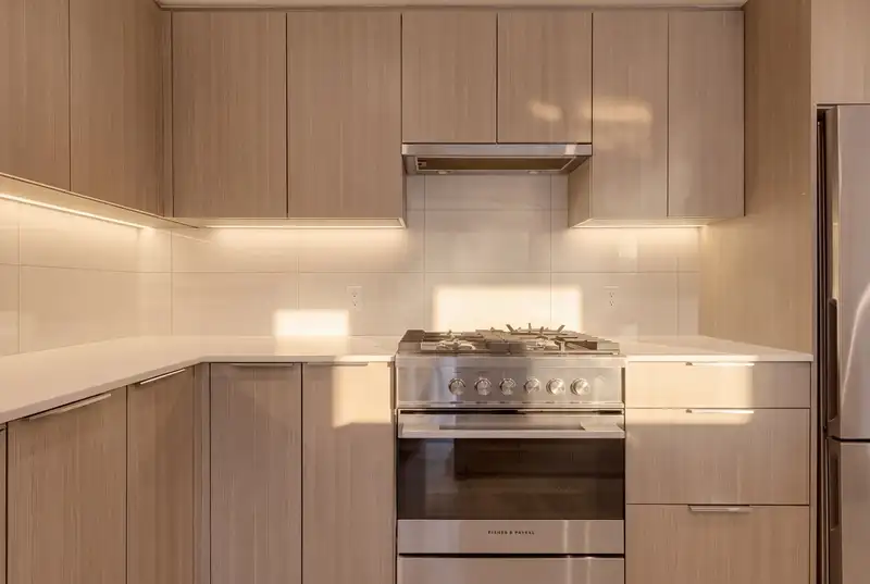 1439 HUNTER STREET - photo 4 of 21