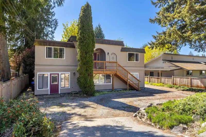 6473 NORWEST BAY ROAD - photo 2 of 24