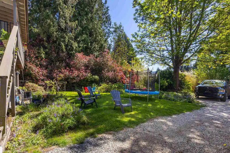 6473 NORWEST BAY ROAD - photo 4 of 24