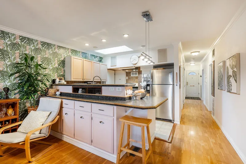 430 GARRETT STREET - photo 2 of 25