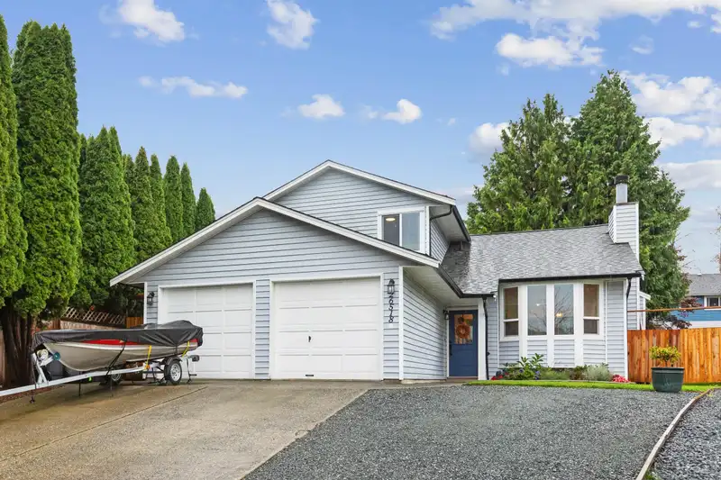 26518 30 AVENUE - photo 1 of 31