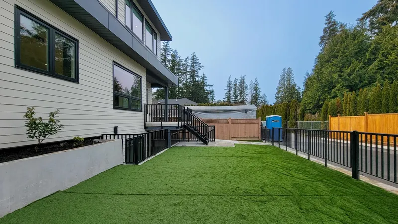 13525 16TH AVENUE - photo 4 of 25