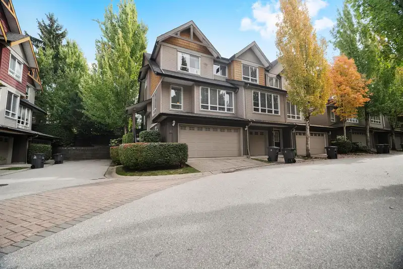 9 16789 60 AVENUE - photo 2 of 32