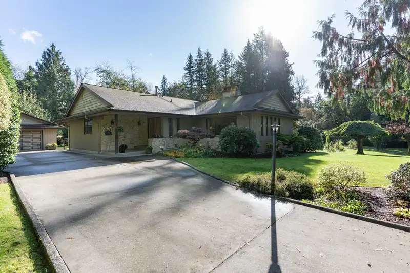 9310 178 STREET - photo 2 of 40