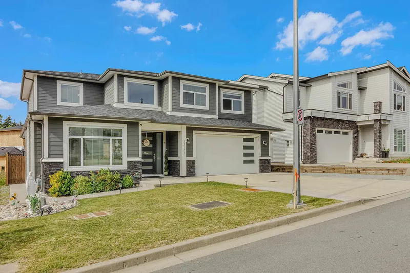 33123 BENEDICT BOULEVARD - photo 2 of 25