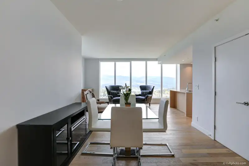 4603 567 CLARKE ROAD - photo 3 of 40