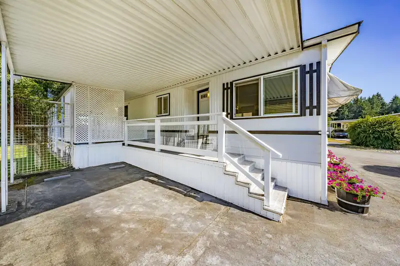 22 2270 196 STREET - photo 4 of 40