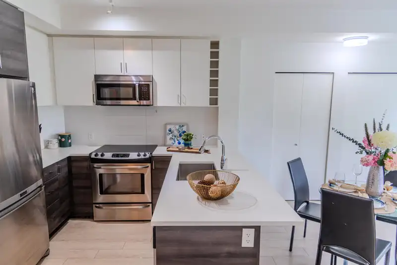 114 13919 FRASER HIGHWAY - photo 2 of 10